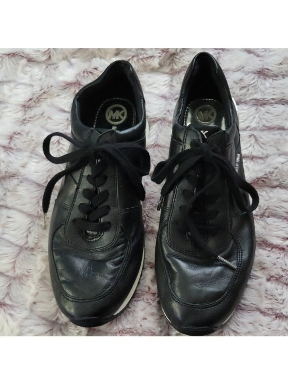 Michael Kors Women’s Black Leather Sneakers Size 10M Minimal Wear Classic MK
